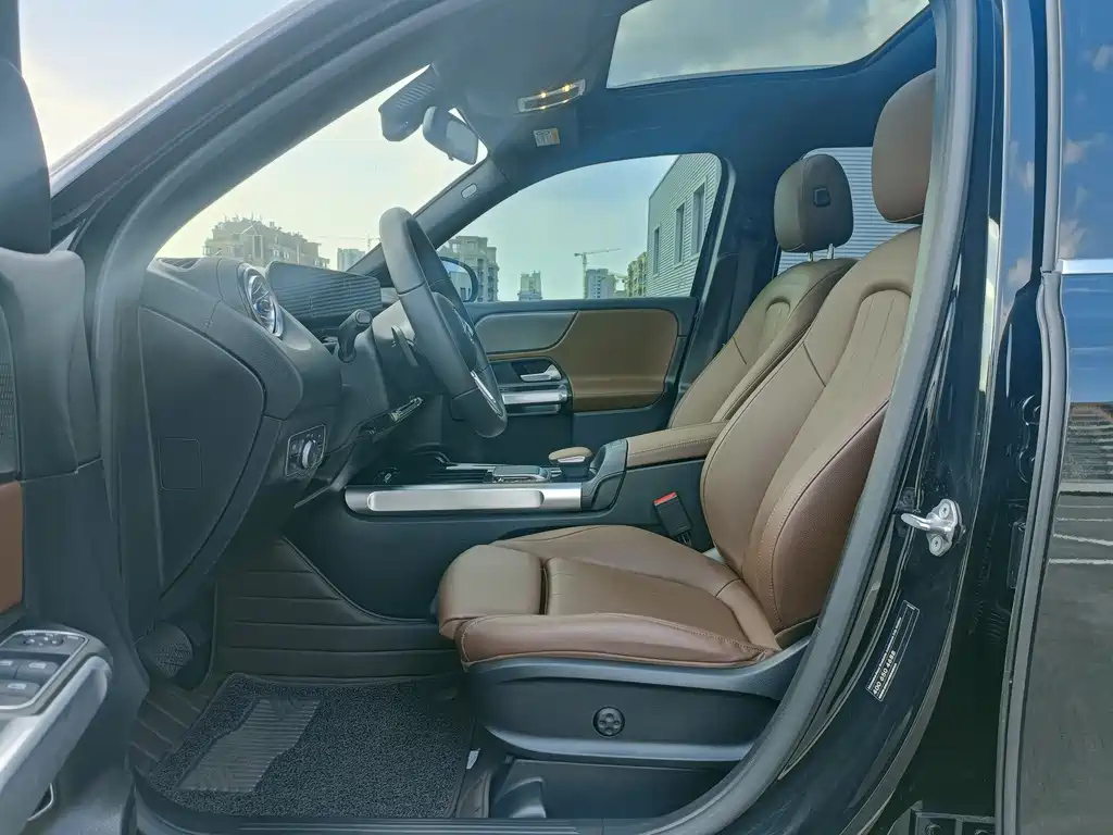 MERCEDES BENZ GLB 2022