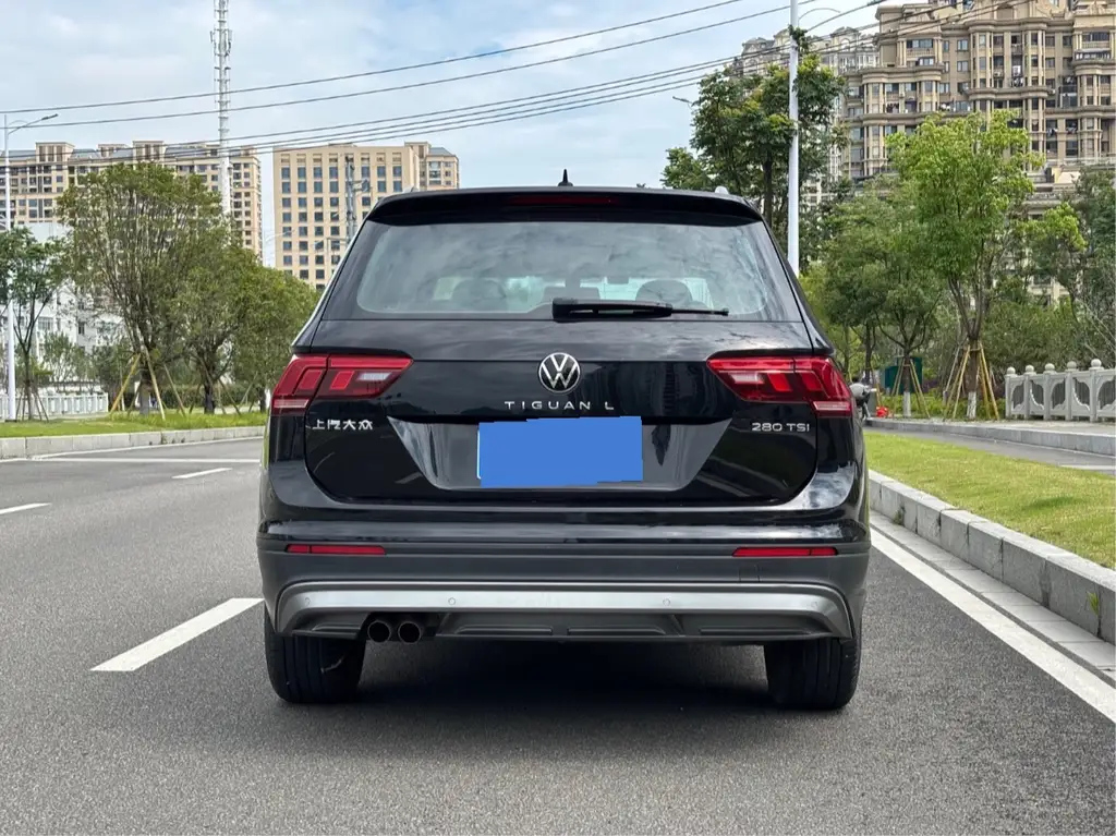 VOLKSWAGEN TIGUAN L 2021