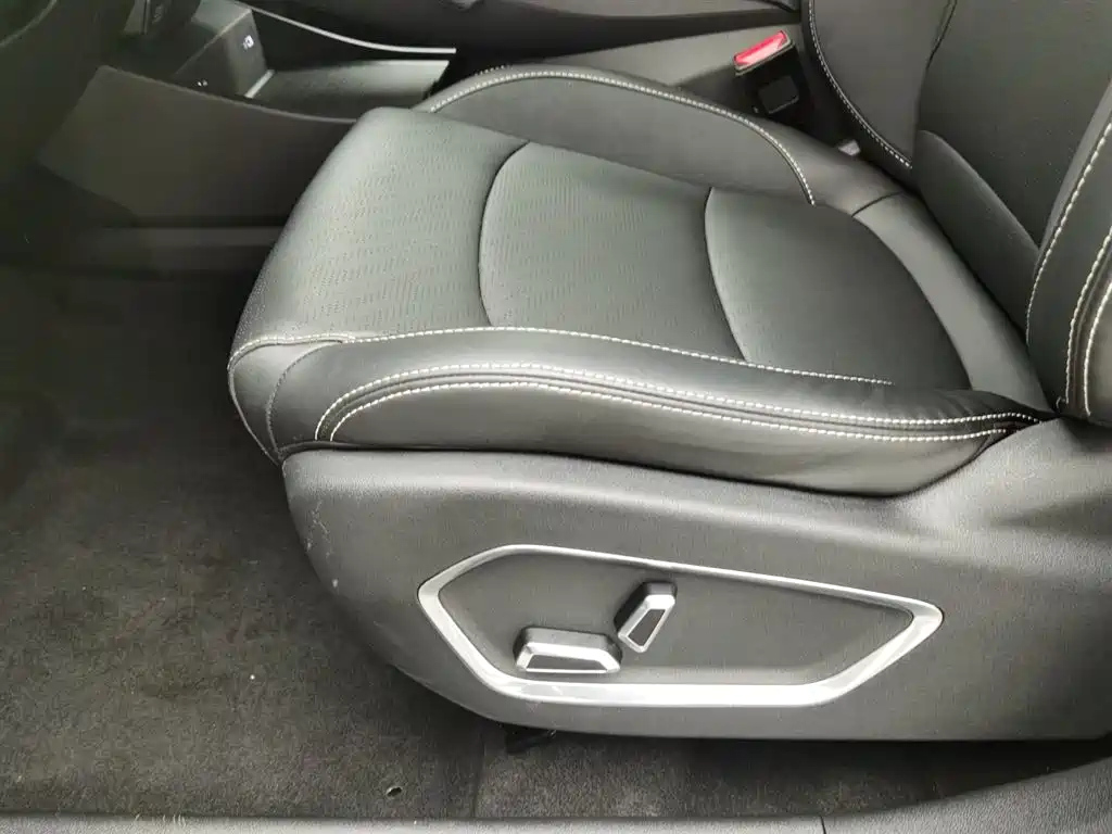 GEELY AUTO BOYUE 2022