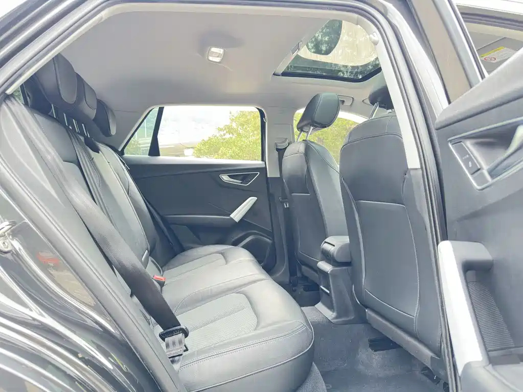 AUDI Q2L 2018