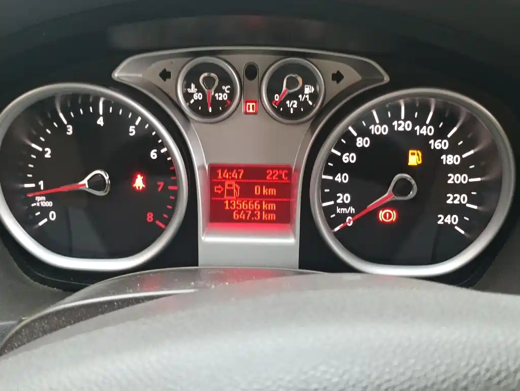 FORD FOCUS 2011