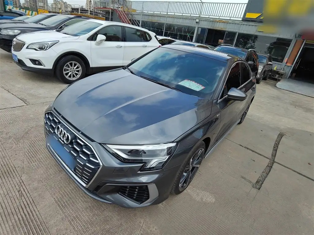 AUDI A3 2021