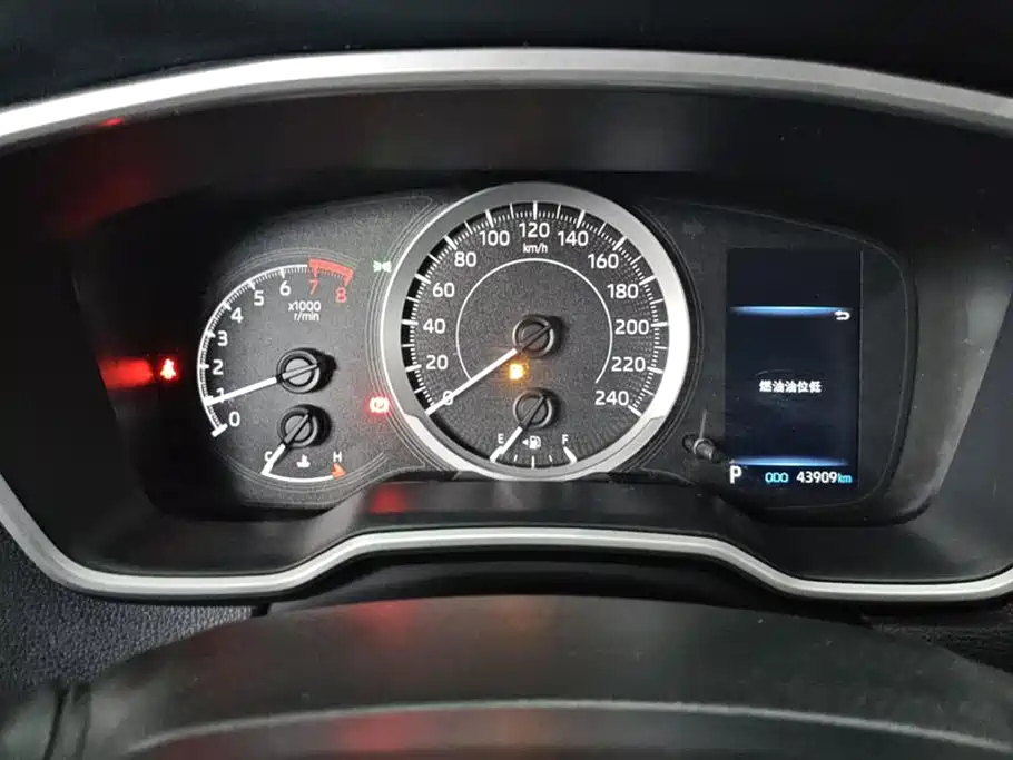 TOYOTA FRONTLANDER 2022