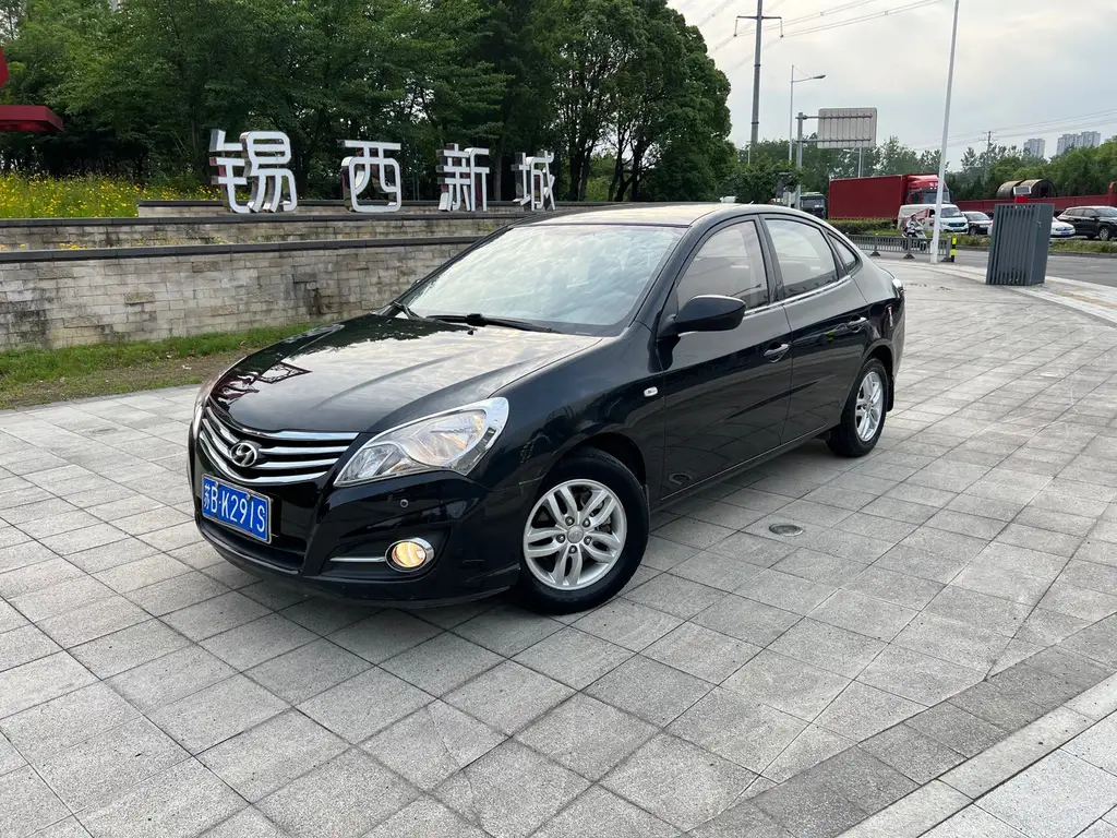 HYUNDAI CELESTA 2011