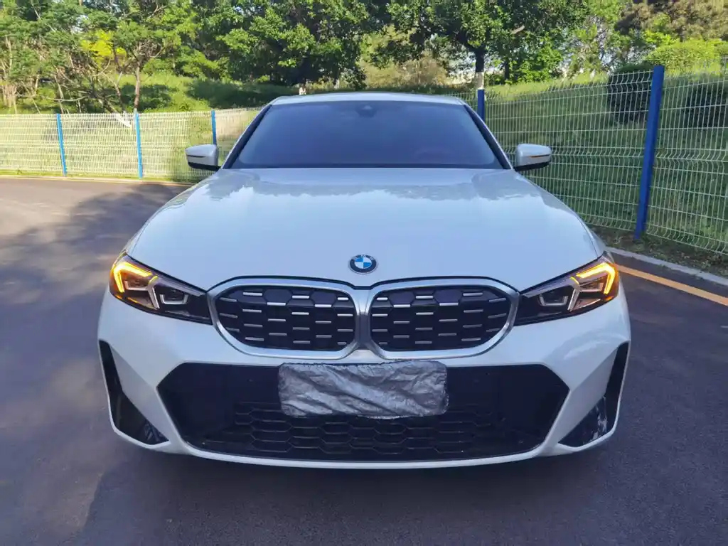 BMW 3-SERIES 2023