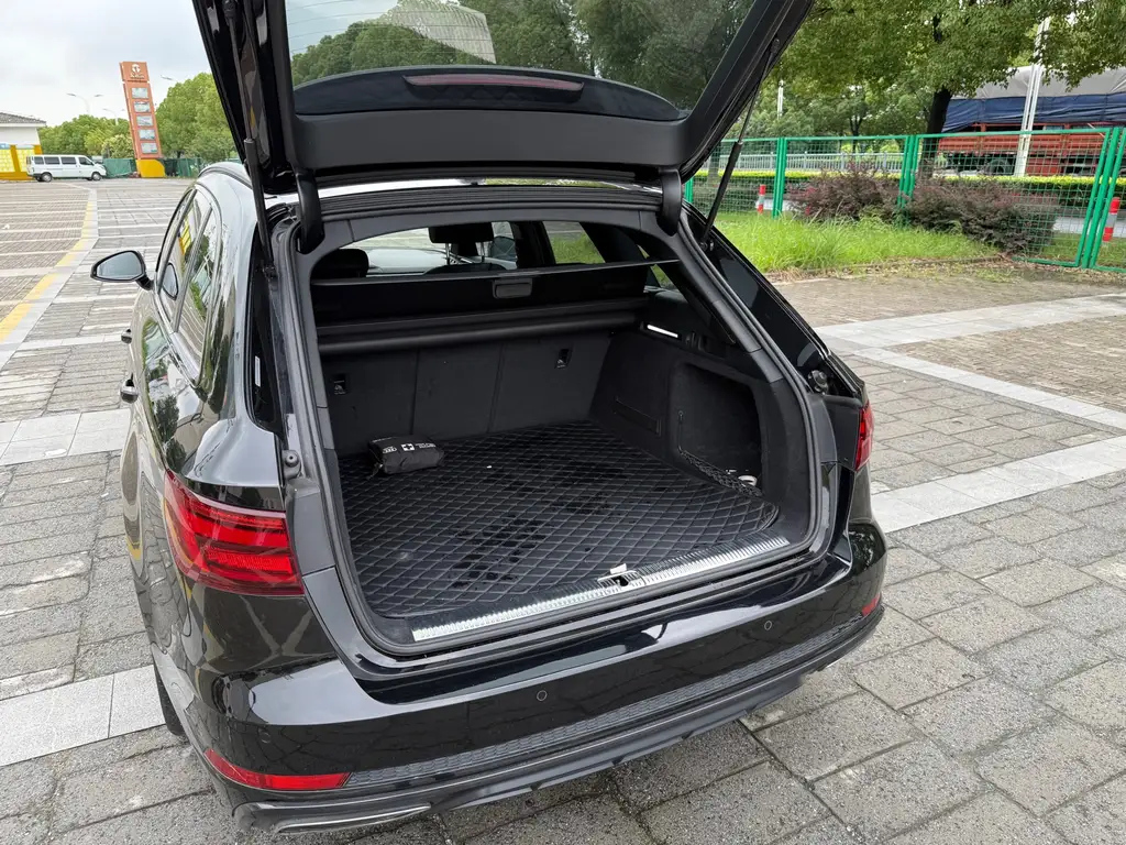 AUDI A4 IMPORT 2020