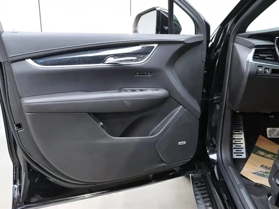CADILLAC XT5 2023