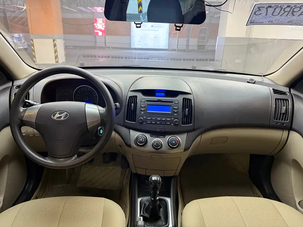 HYUNDAI CELESTA 2011