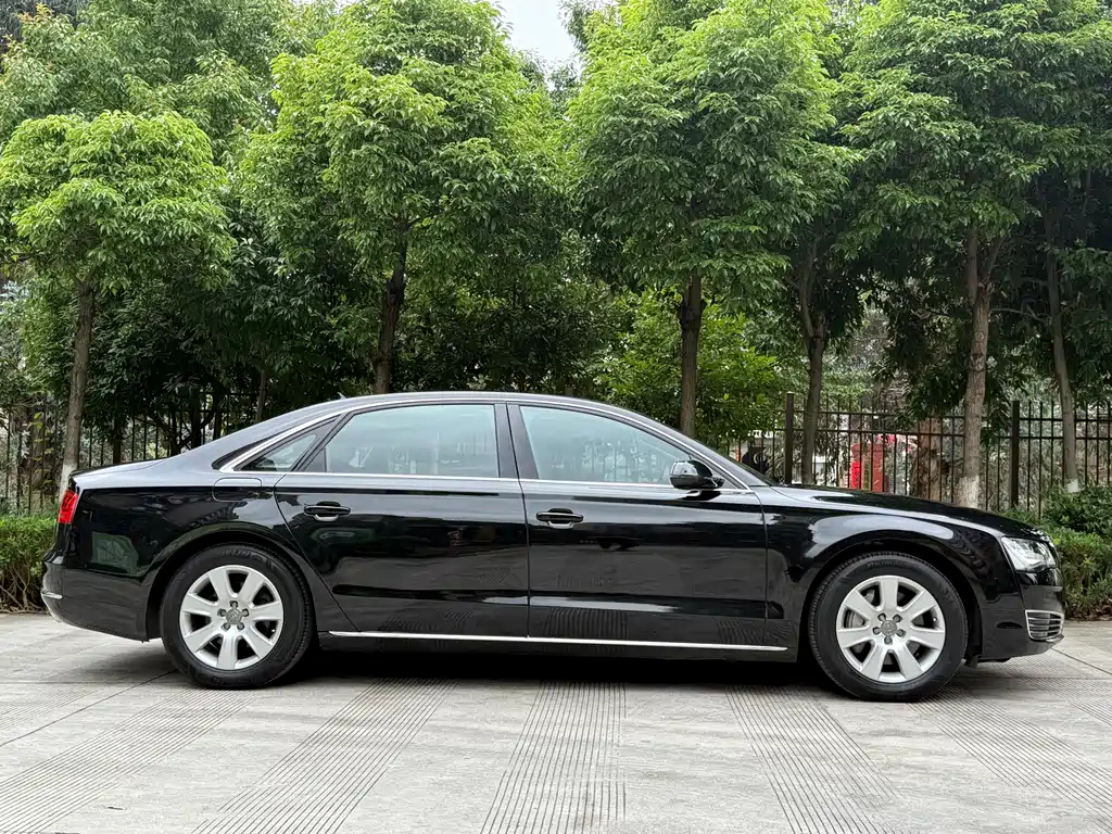 AUDI A8 2013