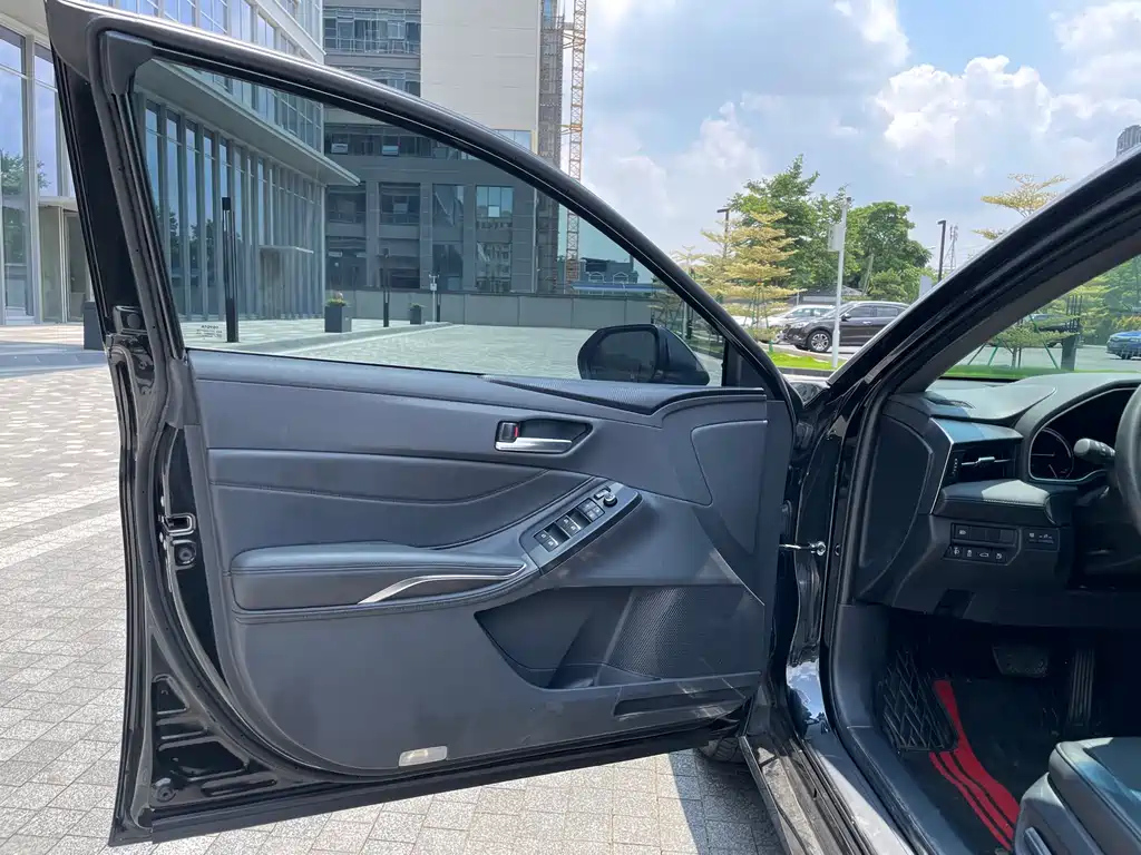 TOYOTA AVALON 2023