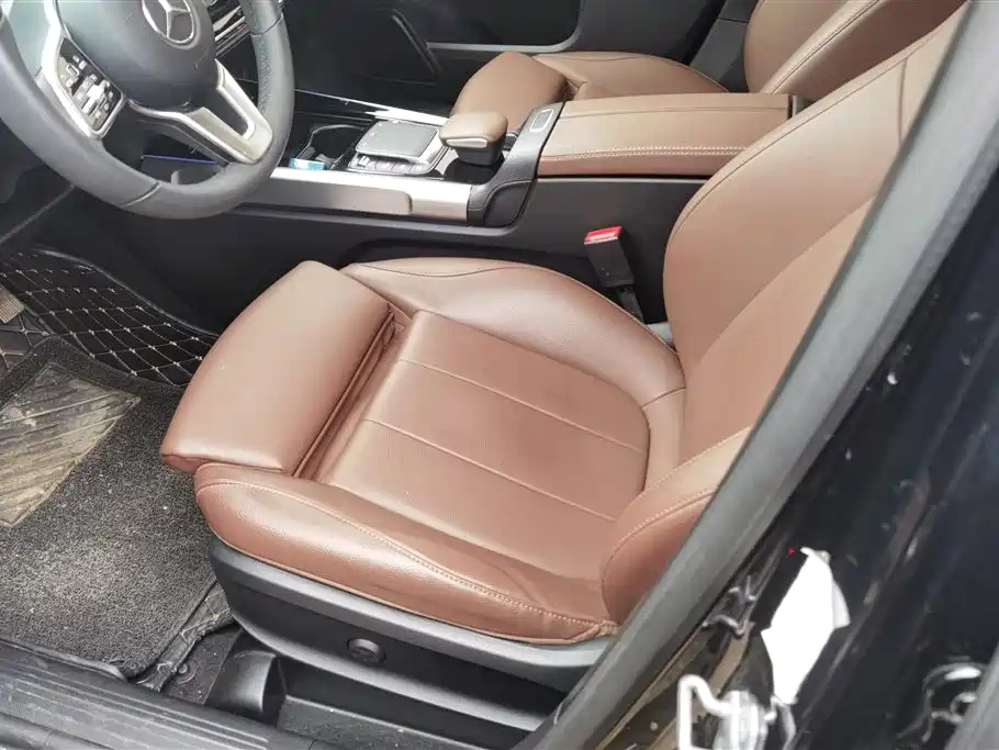 MERCEDES BENZ GLB 2021