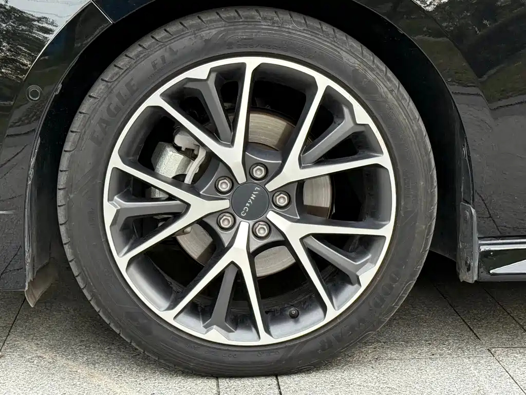 LYNK&CO 03 2022