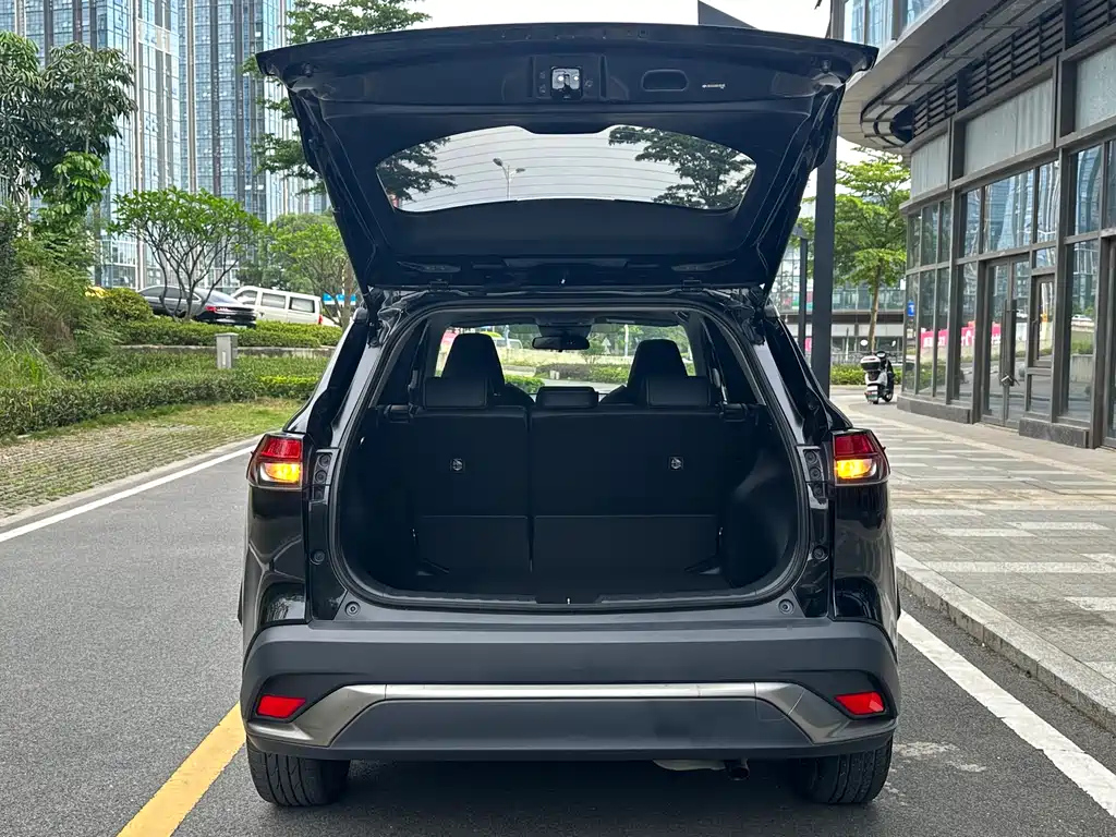 TOYOTA FRONTLANDER 2024