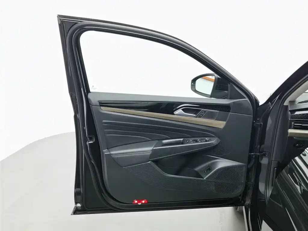 VOLKSWAGEN PASSAT 2019