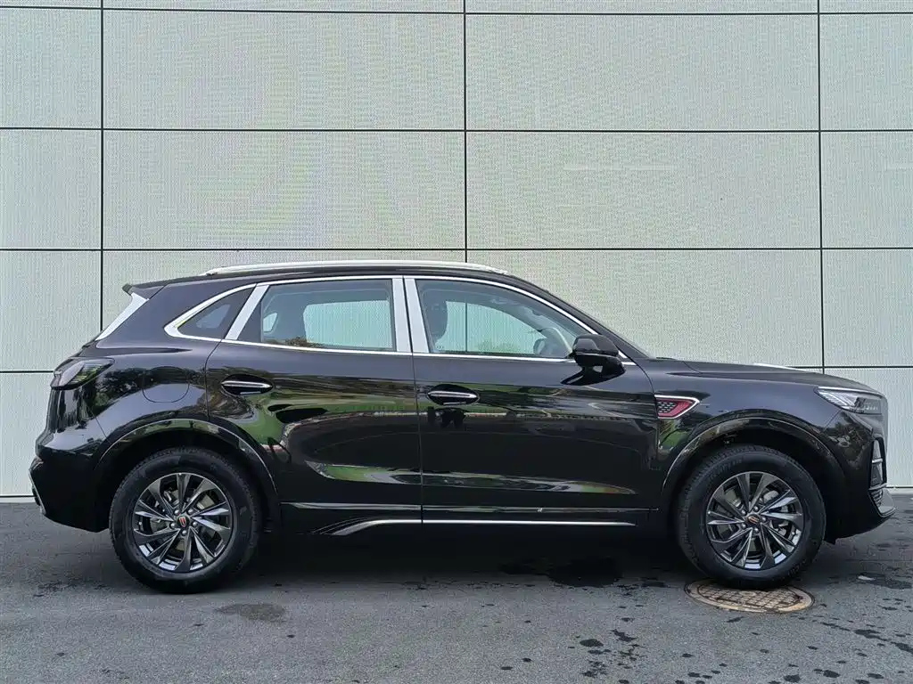 HONGQI HS5 2023