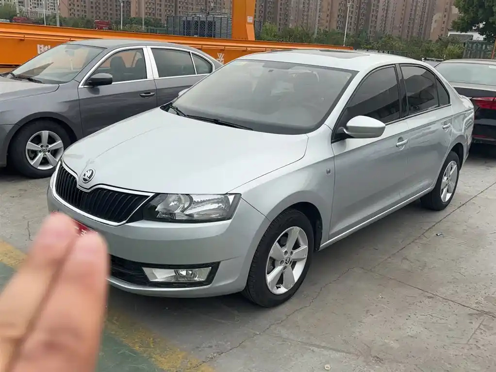 SKODA RAPID 2016