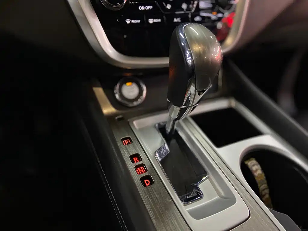 NISSAN MURANO 2020