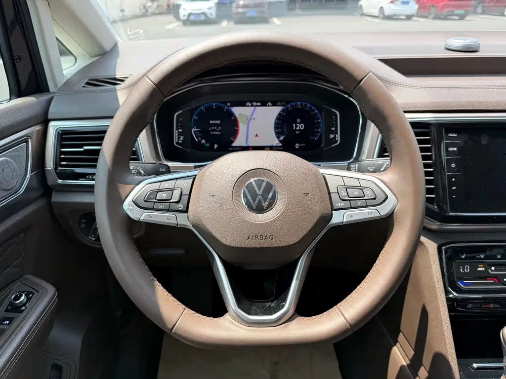 VOLKSWAGEN VILORAN 2020