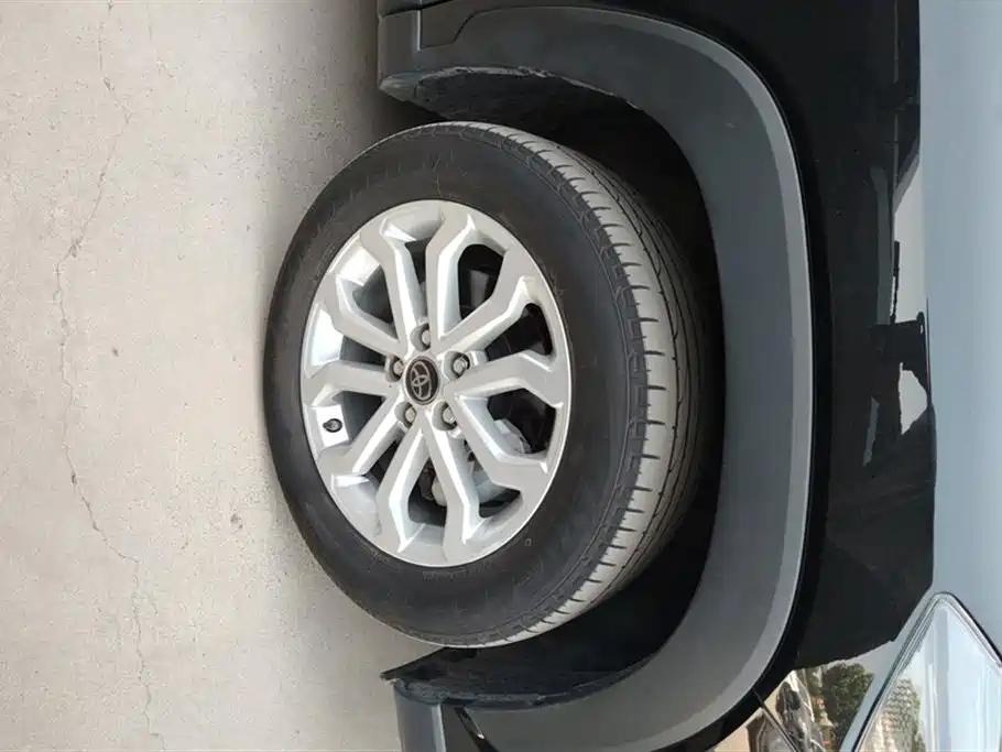 TOYOTA FRONTLANDER 2023