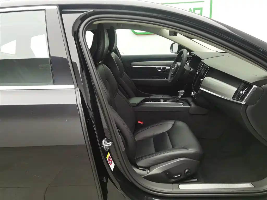 VOLVO S90 2018