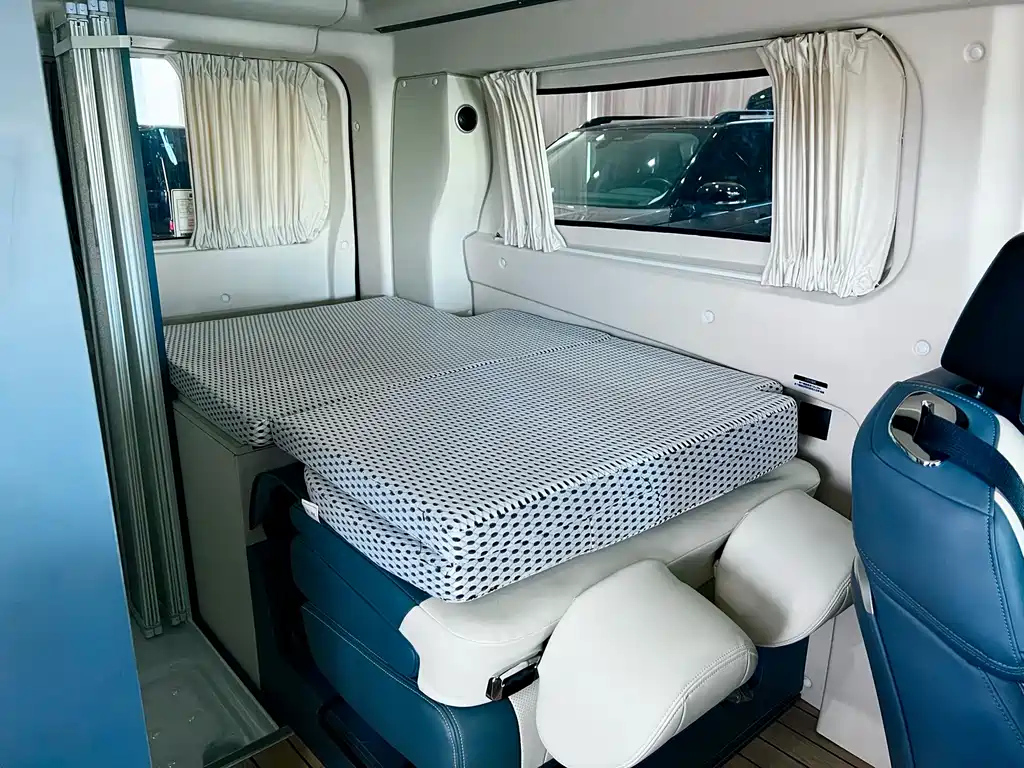 FORD TRANSIT 2024