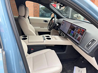LI AUTO L8  2024 YEAR PRO 2024