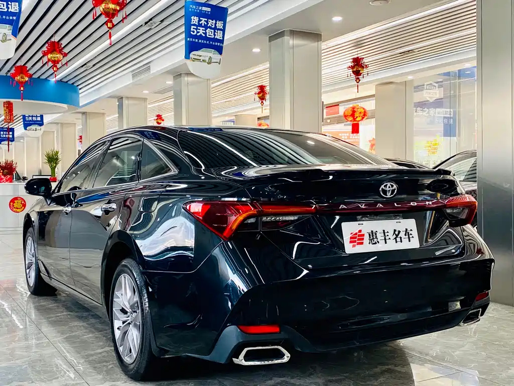 TOYOTA AVALON 2021