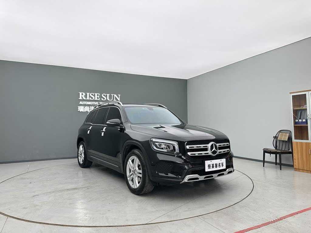 MERCEDES BENZ GLB 2021