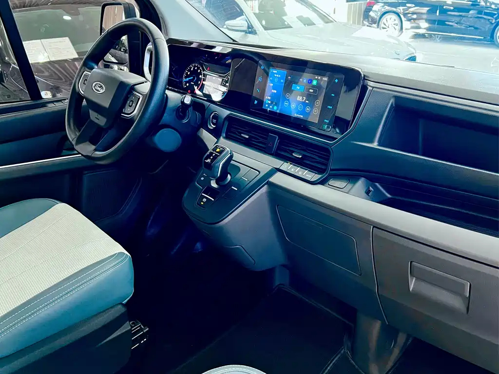 FORD TRANSIT 2024