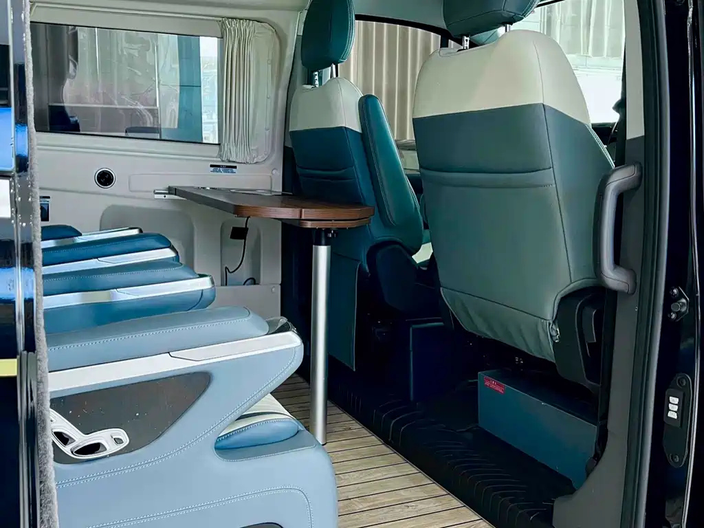FORD TRANSIT 2024