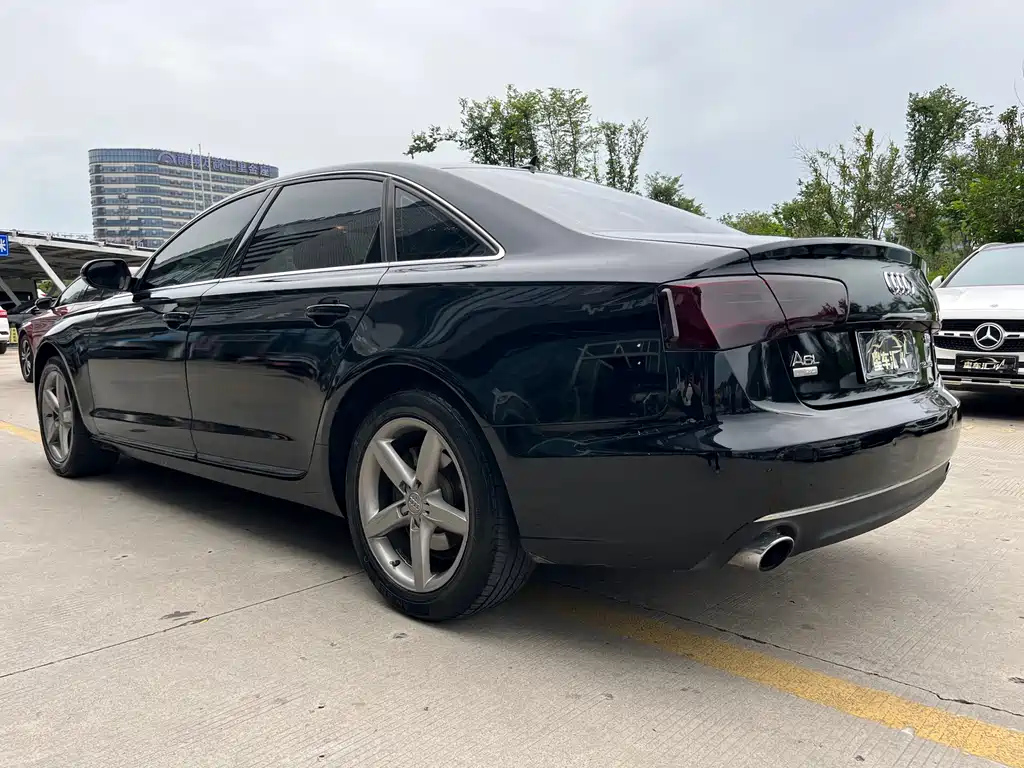 AUDI A6L 2012