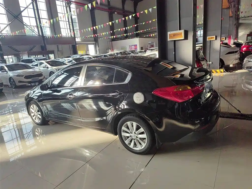 KIA K3 2015