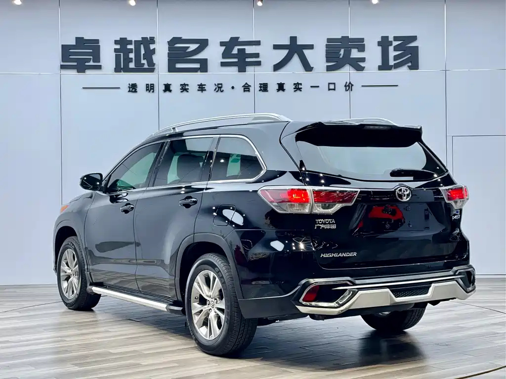 TOYOTA HIGHLANDER 2015