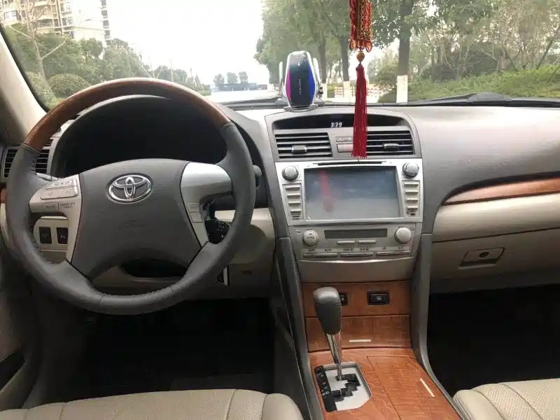 TOYOTA CAMRY 2010