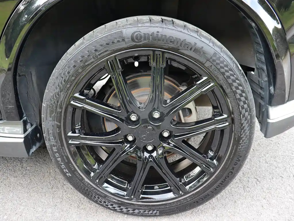 INFINITI ESQ 2017