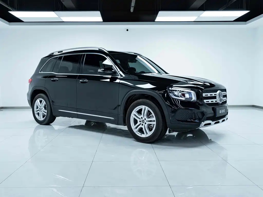 MERCEDES BENZ GLB 2021