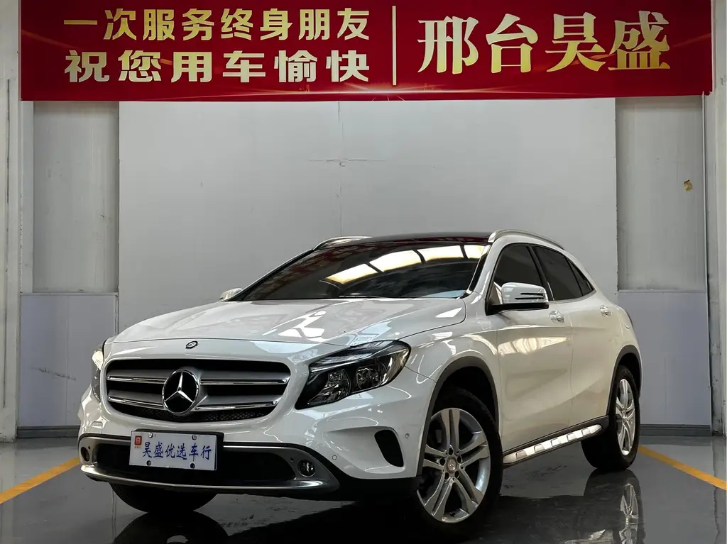 MERCEDES BENZ GLA 2016