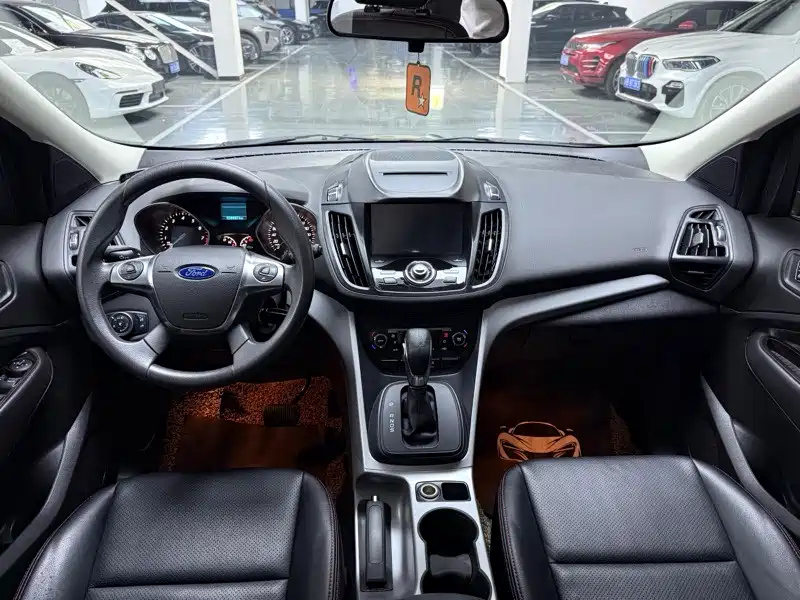 FORD ESCAPE 2015
