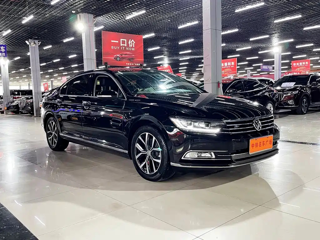 VOLKSWAGEN MAGOTAN 2018