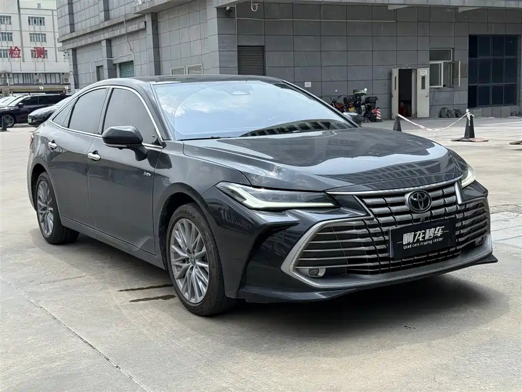 TOYOTA AVALON 2024