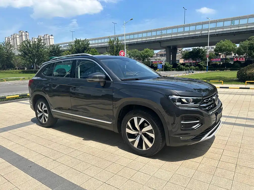 VOLKSWAGEN TAYRON 2020
