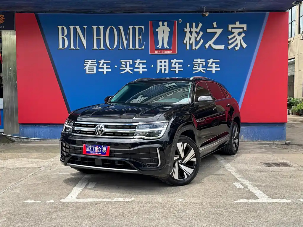VOLKSWAGEN TOURAN 2023