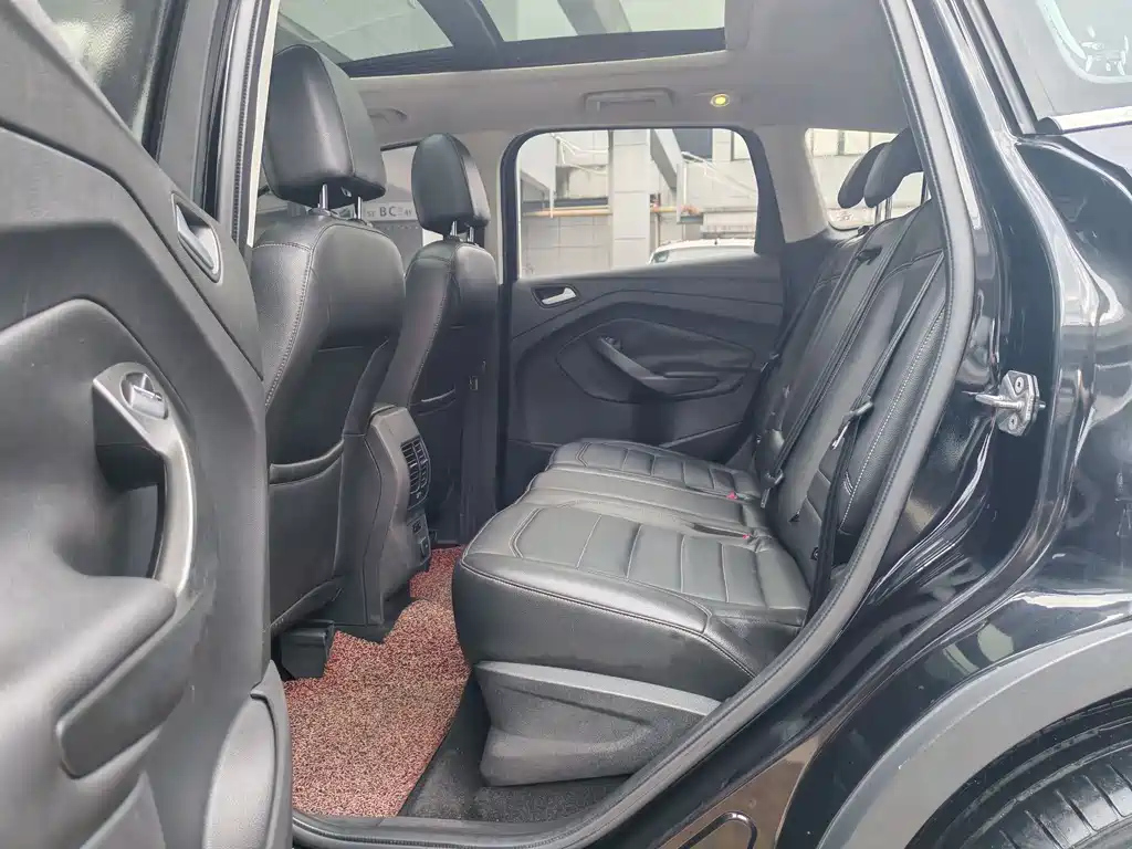 FORD ESCAPE 2017