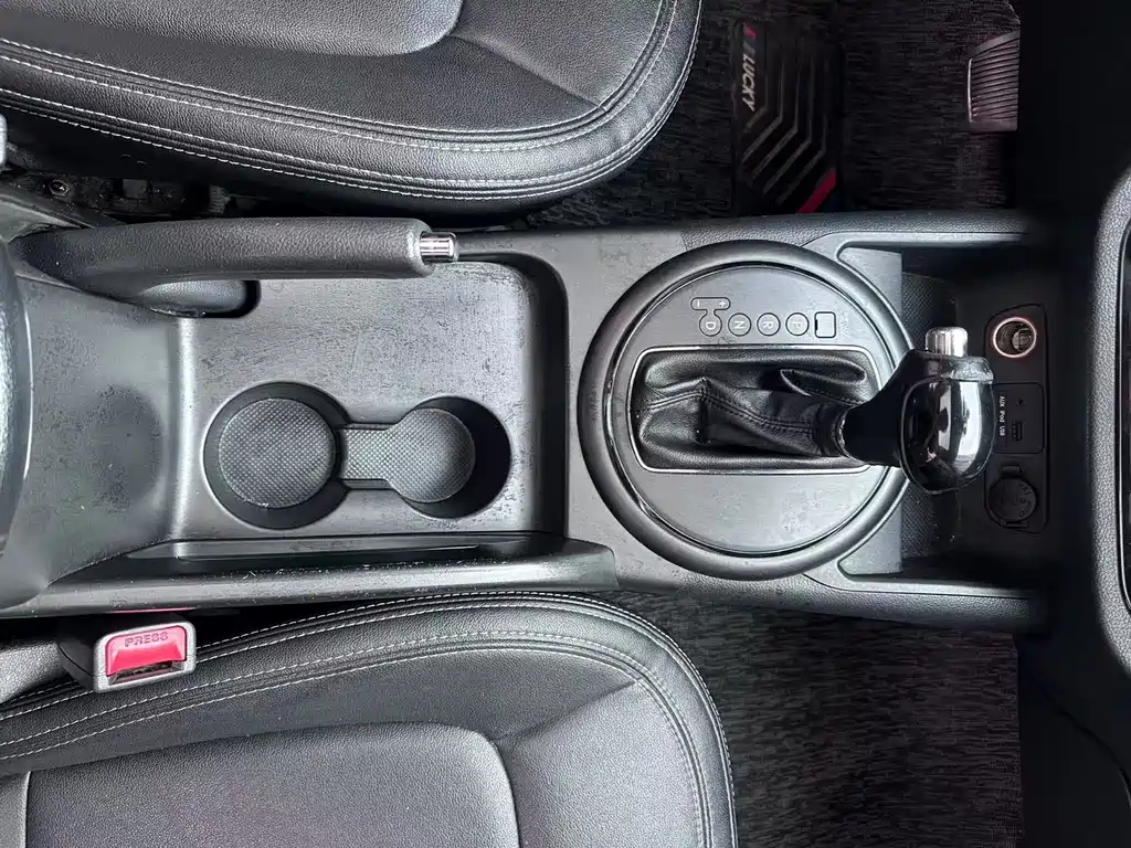 KIA SPORTAGE 2012