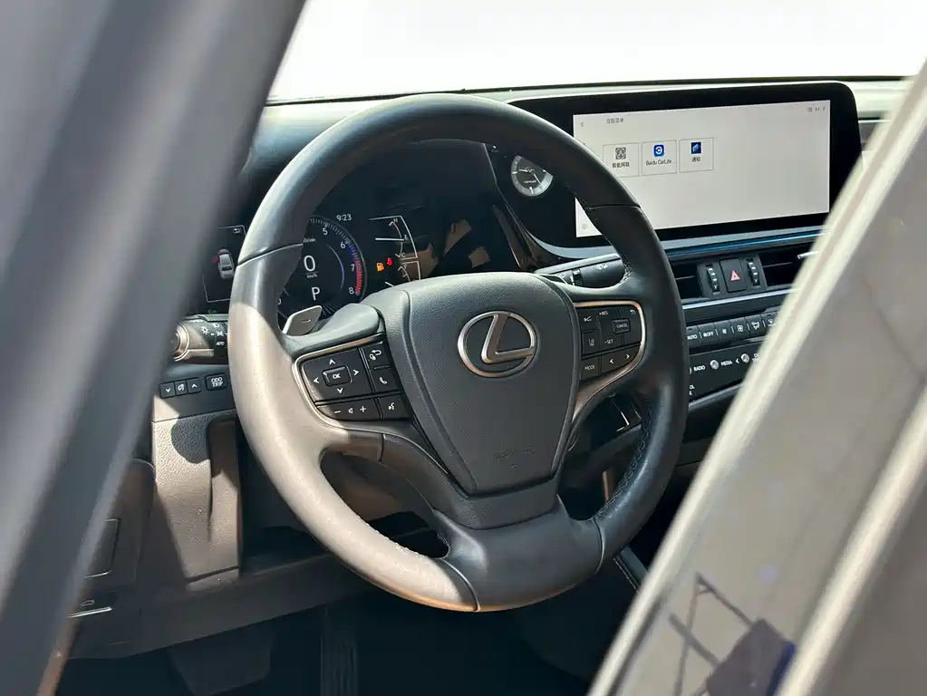 LEXUS ES 2022