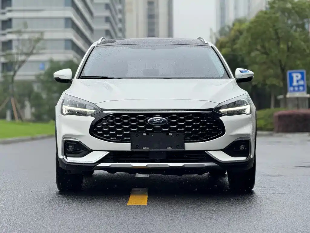 FORD FOCUS 2021