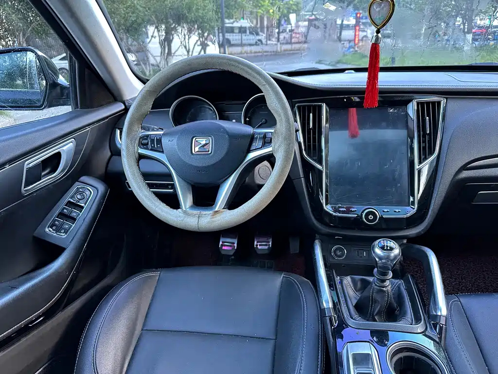 ZOTYE SR7 2017