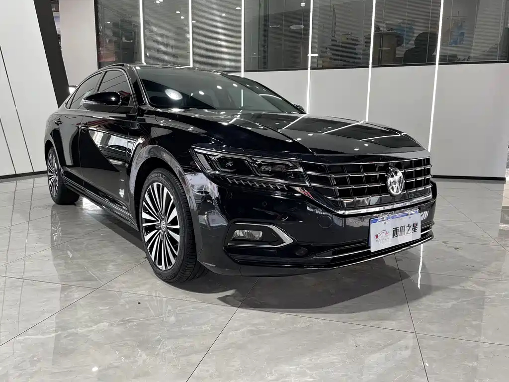VOLKSWAGEN PASSAT 2019