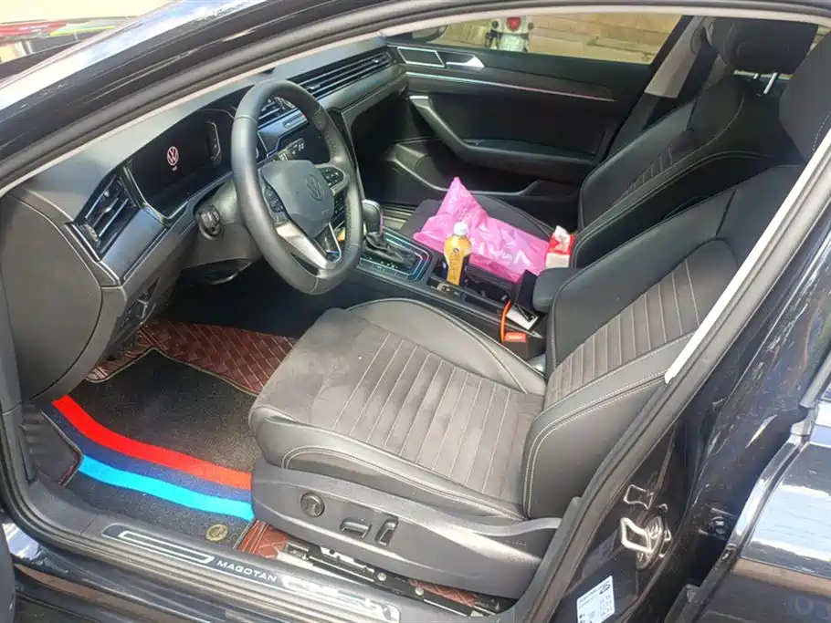 VOLKSWAGEN MAGOTAN 2021
