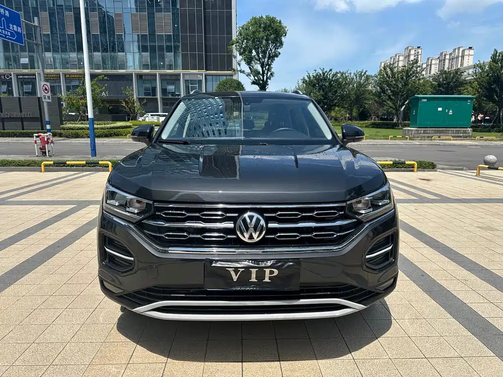 VOLKSWAGEN TAYRON 2020
